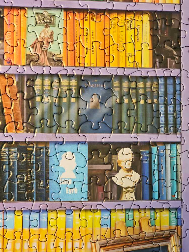 The Little Book Shop - White Mountain puzzle collectible [Barcode 724819269341] - Main Image 3