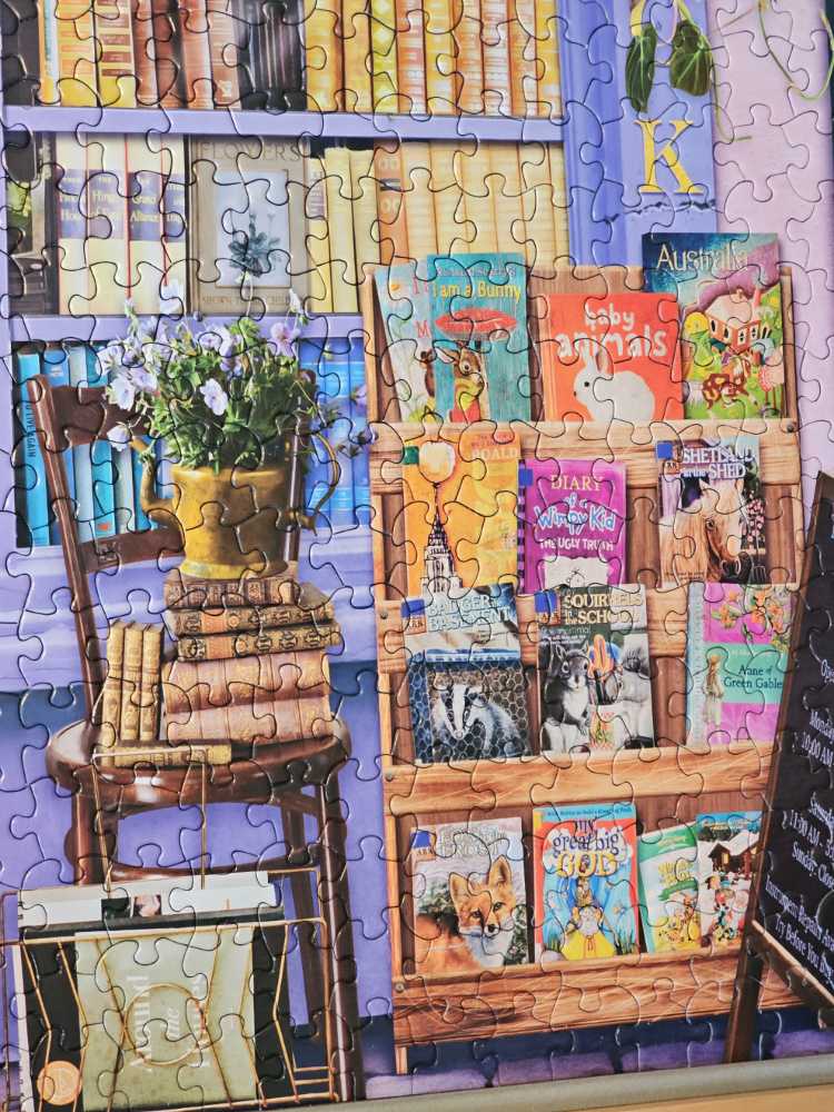 The Little Book Shop - White Mountain puzzle collectible [Barcode 724819269341] - Main Image 4