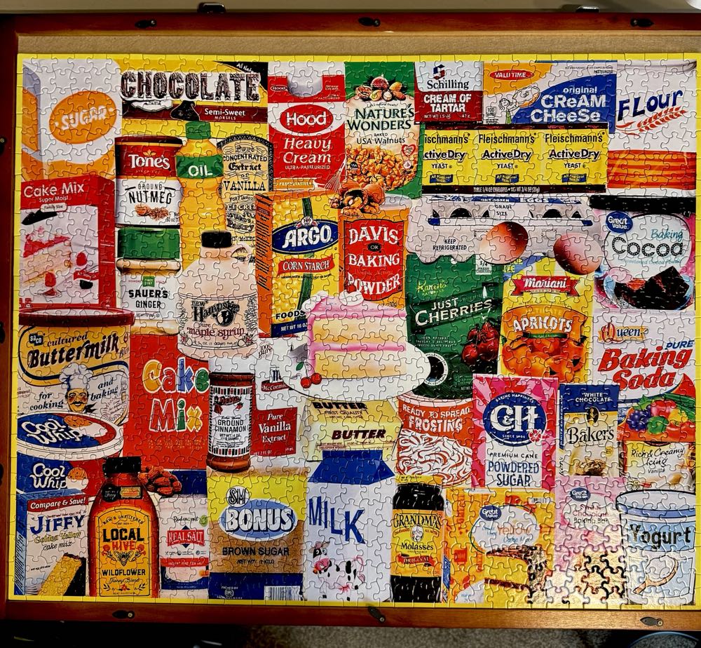 SOLD Bake A Cake - White Mountain puzzle collectible [Barcode 724819269259] - Main Image 2