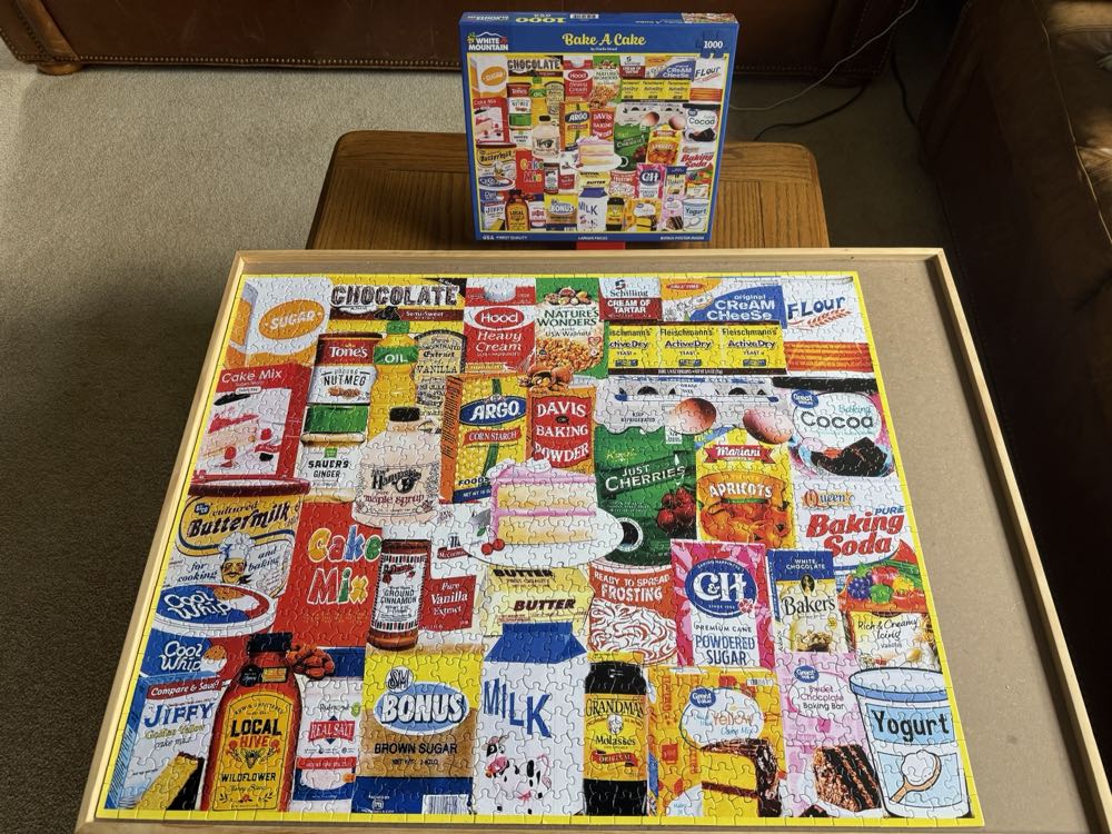 SOLD Bake A Cake - White Mountain puzzle collectible [Barcode 724819269259] - Main Image 3