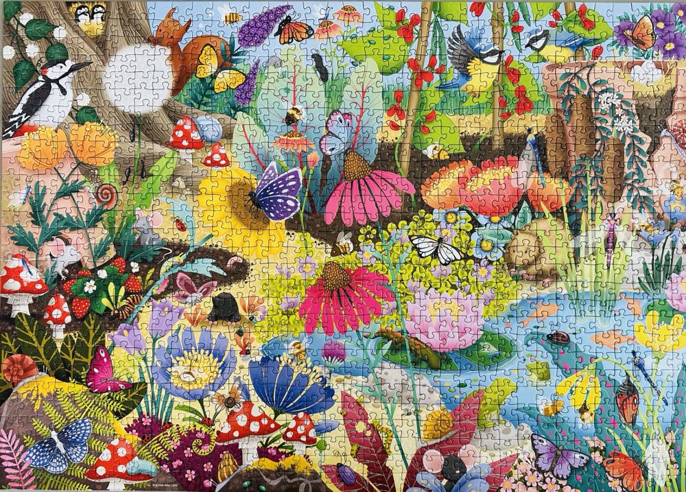 Sold - Little Garden World - Ravensburger puzzle collectible - Main Image 2