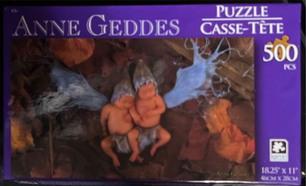 Disney: The Cinematic Collection Adult Colouring Book & Puzzle Pieces