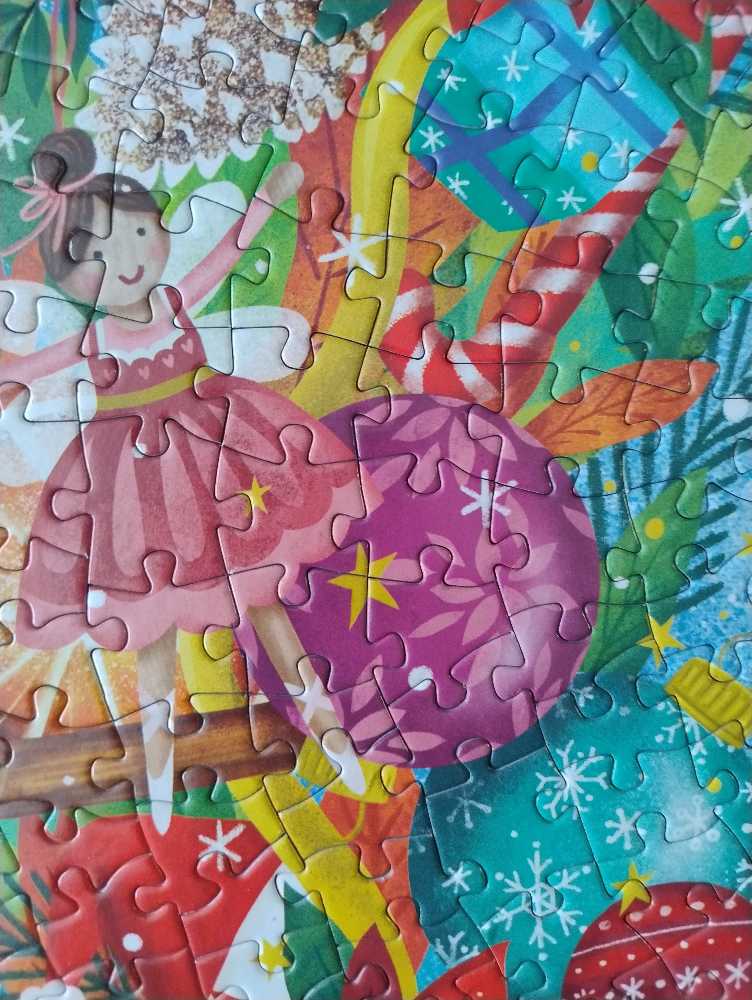 Seasonal Greetings - Gibsons puzzle collectible - Main Image 3