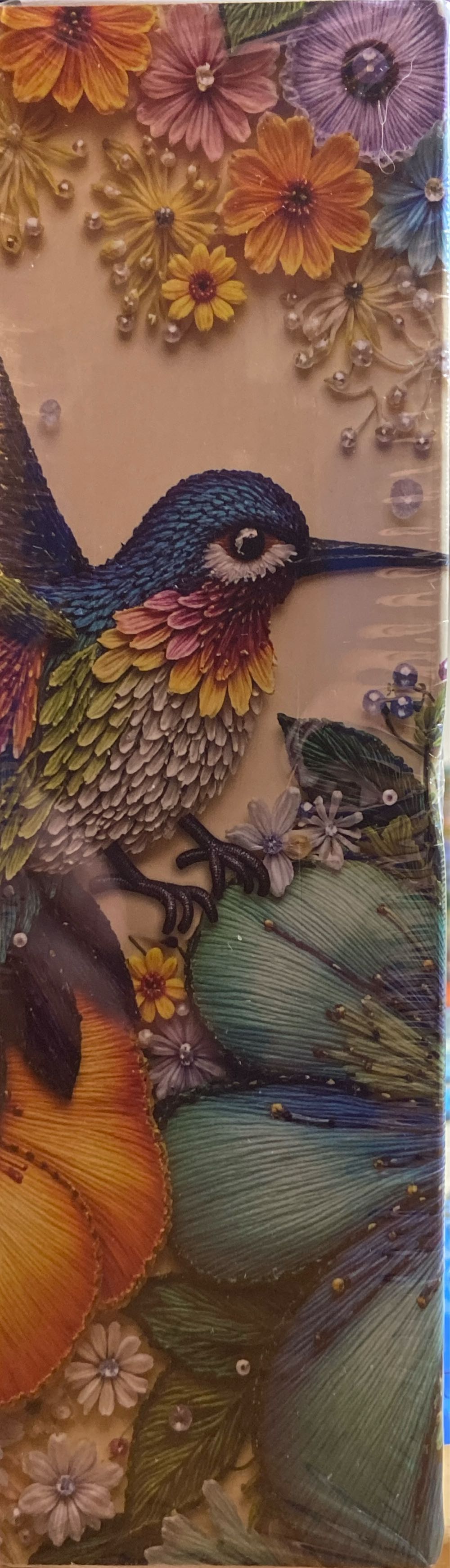 Beaded Hummingbird - Gulf Conformity Mark puzzle collectible - Main Image 3