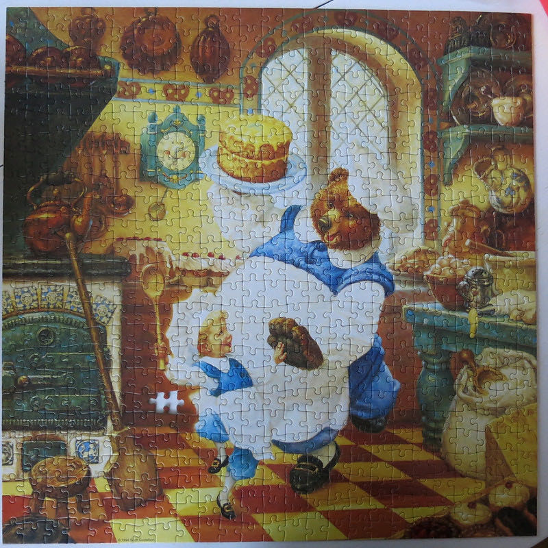 Timeless Tales Pat A Cake - Falcon de luxe puzzle collectible [Barcode 5011145037863] - Main Image 3