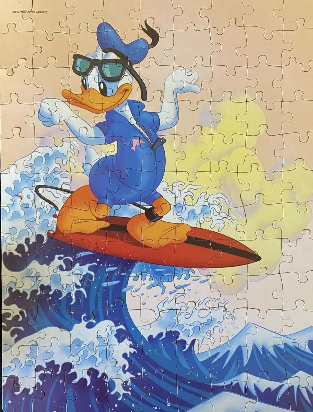 0050 Golden: Donald Duck Surfer - Golden puzzle collectible - Main Image 2