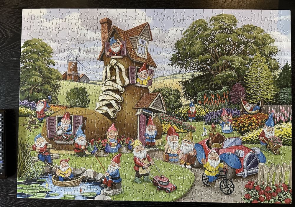Gnome And Away - Hop puzzle collectible - Main Image 2