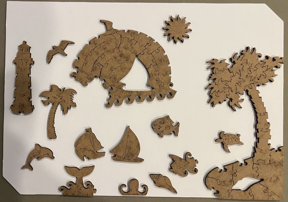 Catching Rays*^ - Wentworth puzzle collectible [Barcode 6050265403270] - Main Image 4