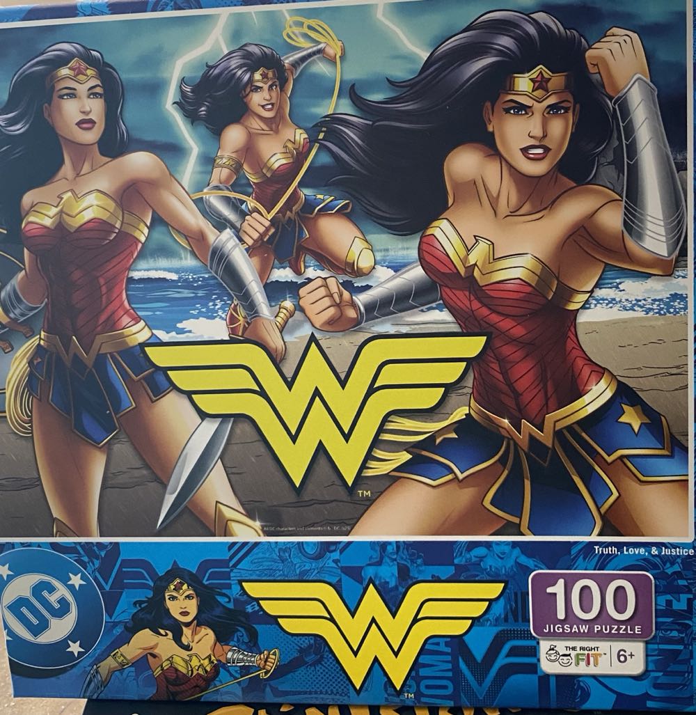 Wonder Woman Truth Love & Justice - Masterpieces Puzzle Co puzzle collectible [Barcode 705988125621] - Main Image 2