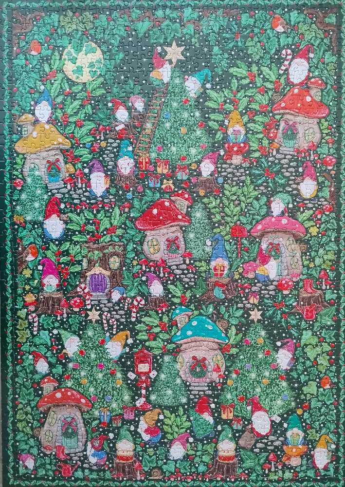 Christmas Village  - Gibsons puzzle collectible - Main Image 2