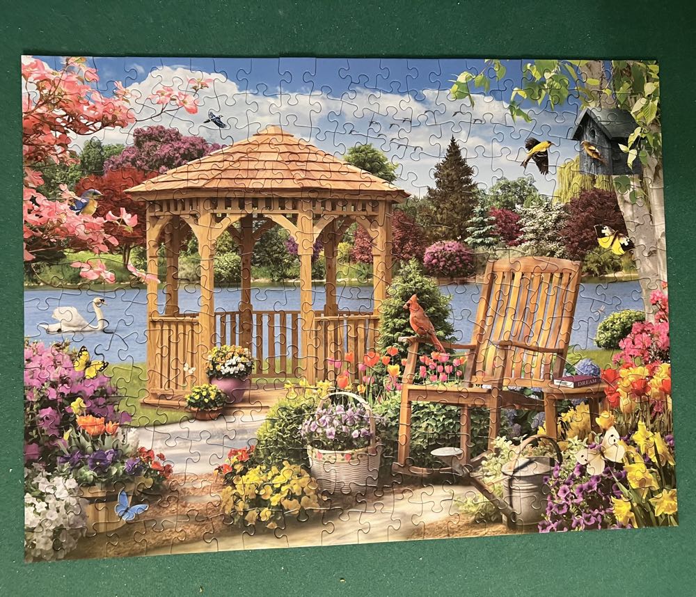 Floral Fantasy - Bits And Pieces puzzle collectible [Barcode 192949071354] - Main Image 2