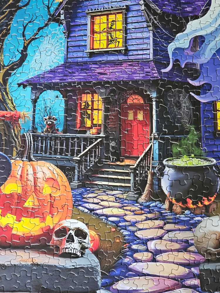 Haunted Halloween Party - Springbok puzzle collectible [Barcode 091683112982] - Main Image 4