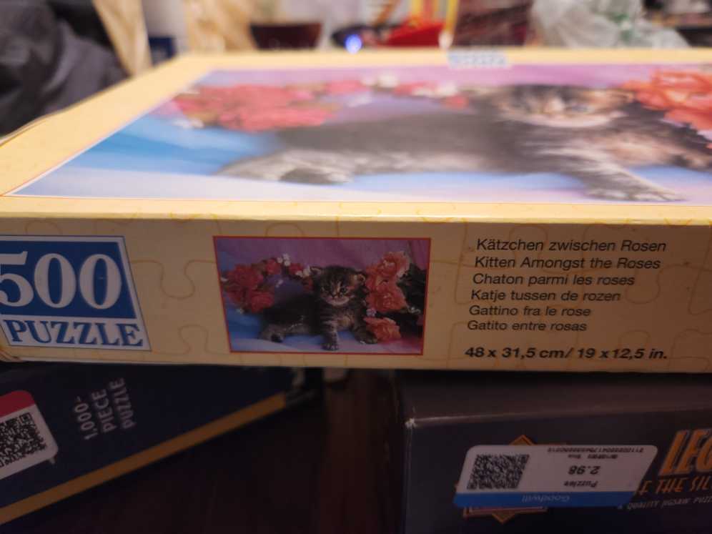 Kitten Amongst The Roses - F X Schmid puzzle collectible [Barcode 4004618977538] - Main Image 2
