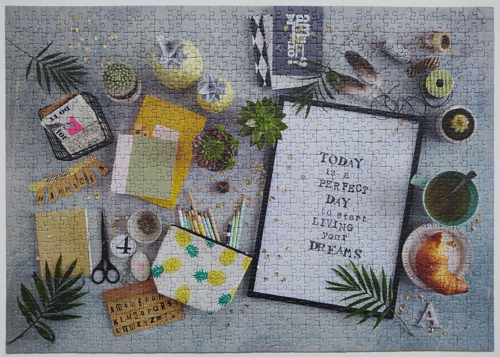 Start Living Your Dreams - Ravensburger puzzle collectible [Barcode 4005556198290] - Main Image 2