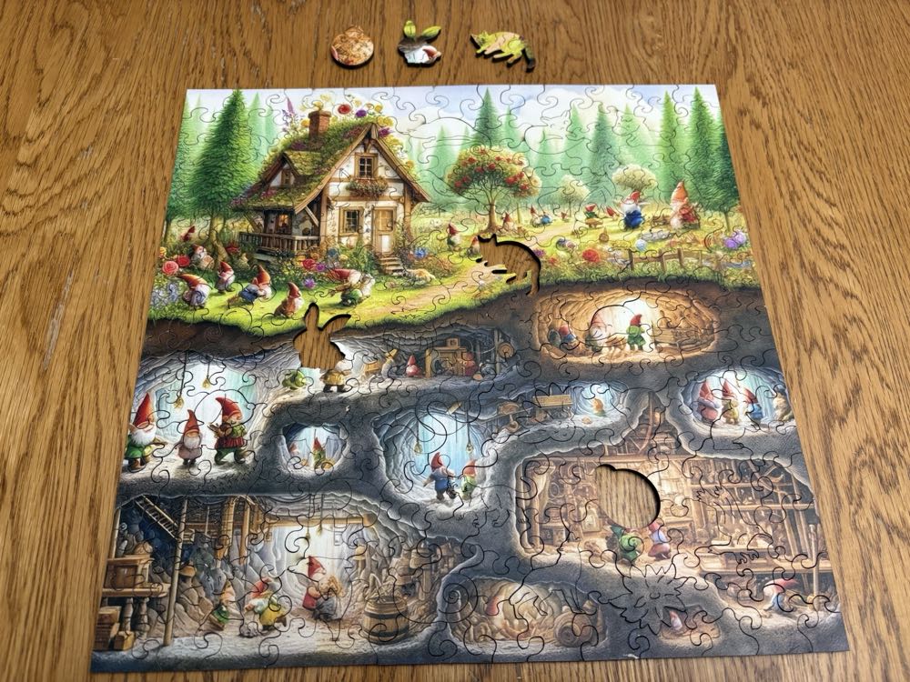 Wooden Gnomes - Wooden Puzzle puzzle collectible - Main Image 3