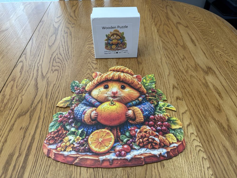 Wooden Charming Squirrel - Wooden Puzzle puzzle collectible - Main Image 2