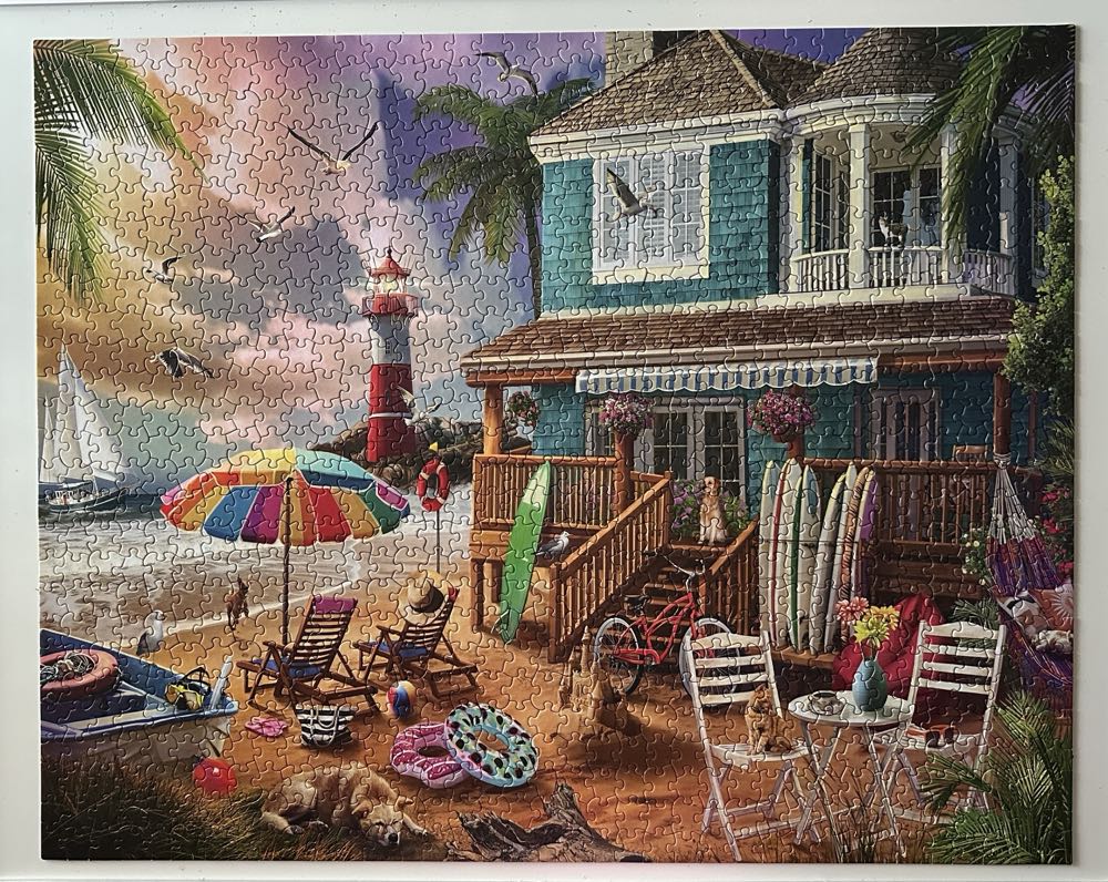 SOLD-On The Beach - White Mountain puzzle collectible [Barcode 724819269402] - Main Image 3