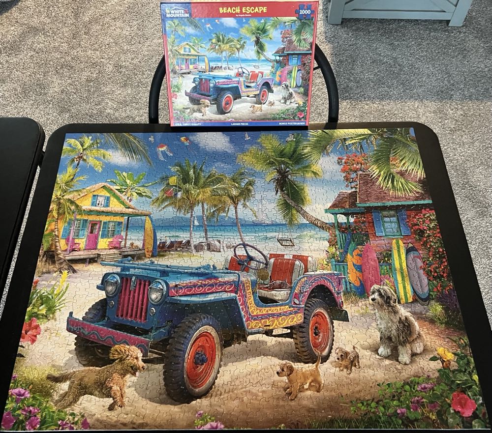 Beach Escape - White Mountain puzzle collectible [Barcode 724819269389] - Main Image 3