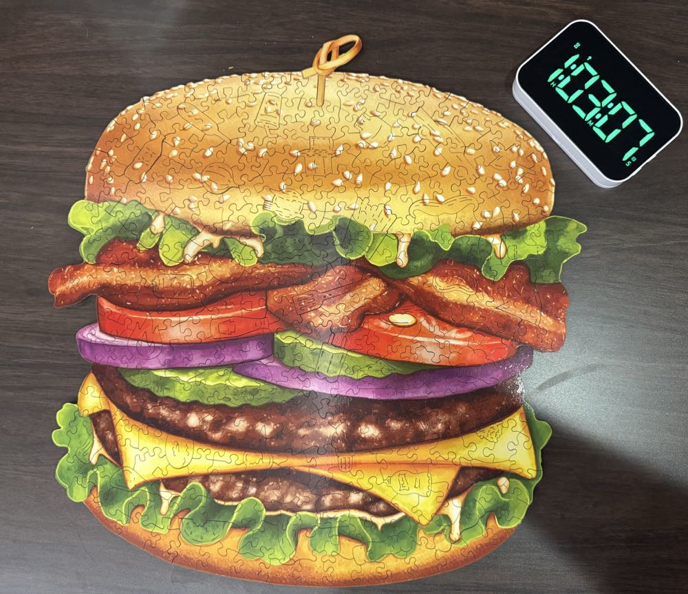 Cheeseburger - Boardwalk Puzzle Company puzzle collectible [Barcode 671095330824] - Main Image 3