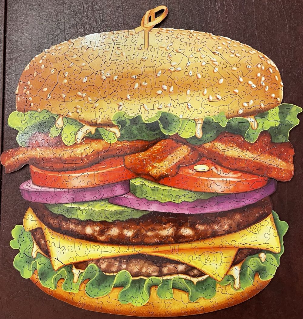 Cheeseburger - Boardwalk Puzzle Company puzzle collectible [Barcode 671095330824] - Main Image 4