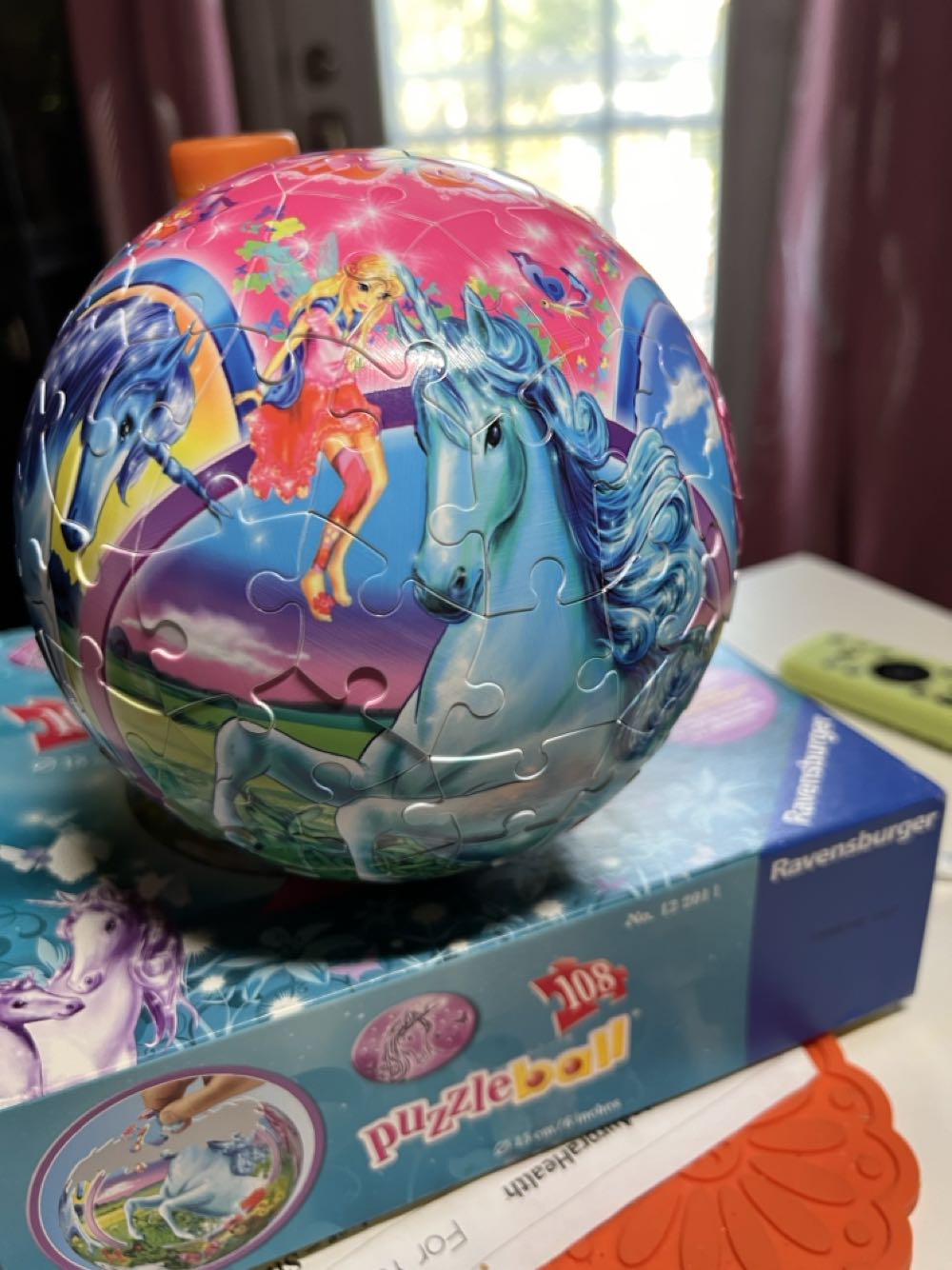 Unicorns - Ravensvurger Puzzleball puzzle collectible [Barcode 4005556122011] - Main Image 3