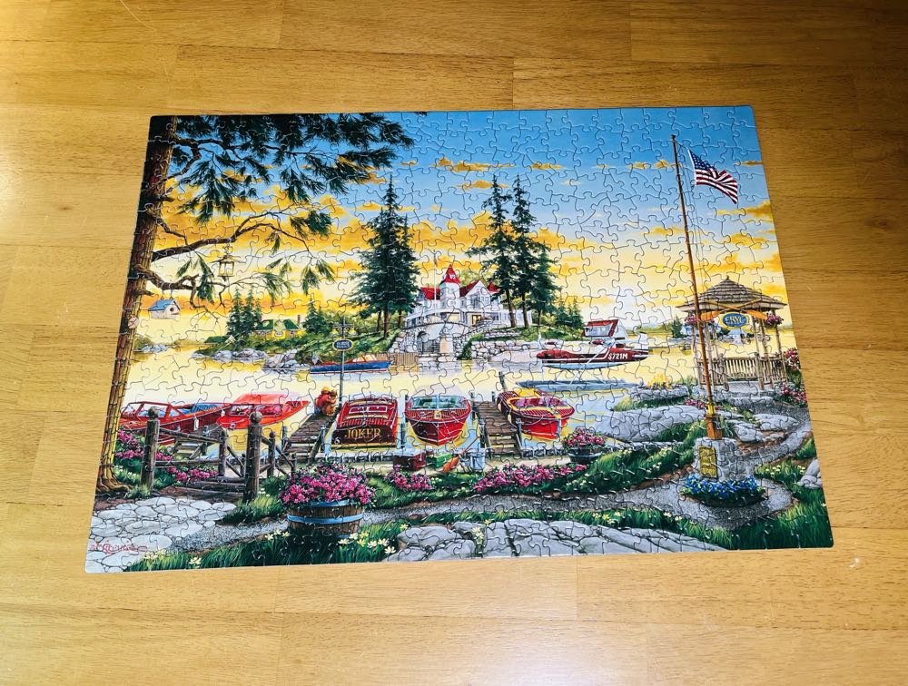 Welcome To Eagle Bay (Millionaire’s Row) - Master Pieces puzzle collectible [Barcode 705988309748] - Main Image 2