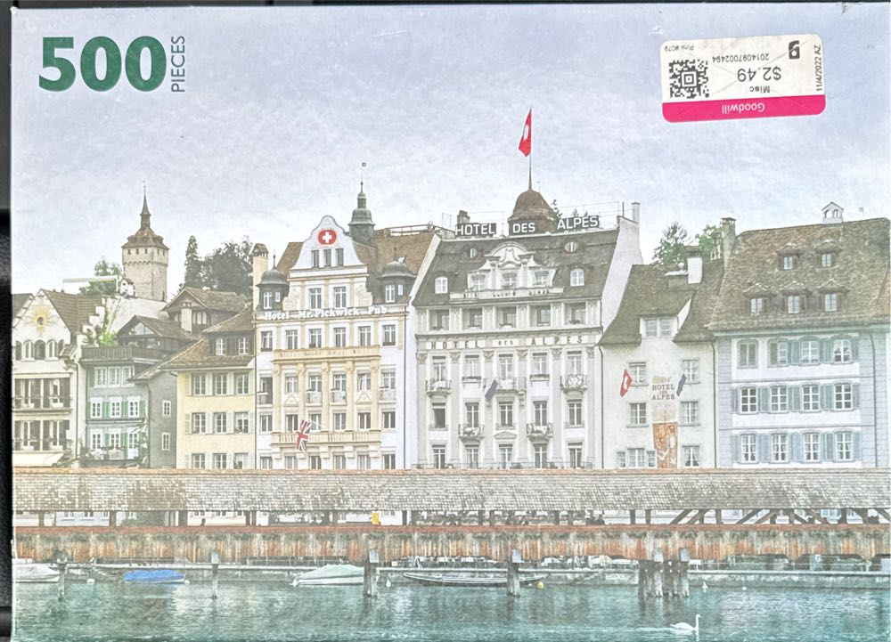 Halloween Havoc - L👀k For