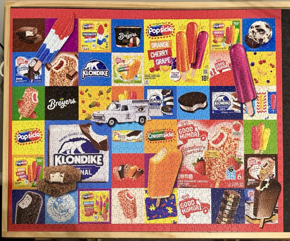 Favorite Ice Creams - White Mountain puzzle collectible [Barcode 724819269433] - Main Image 2