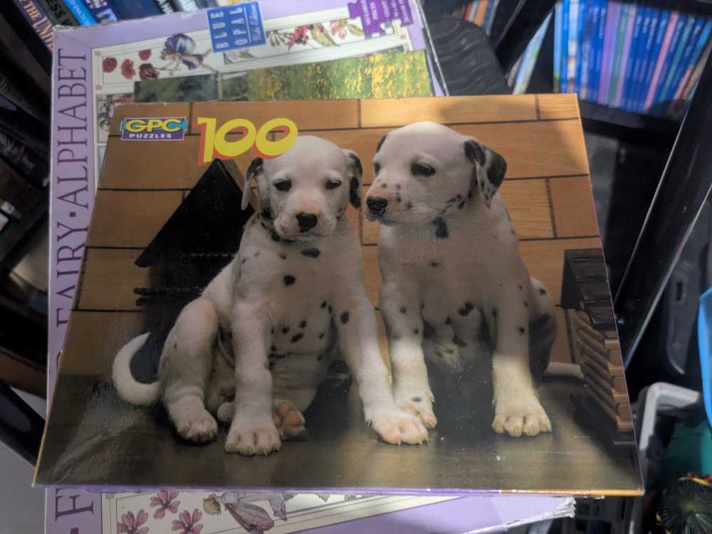 Twin Puppies - Treasure Club puzzle collectible [Barcode 640442571012] - Main Image 2