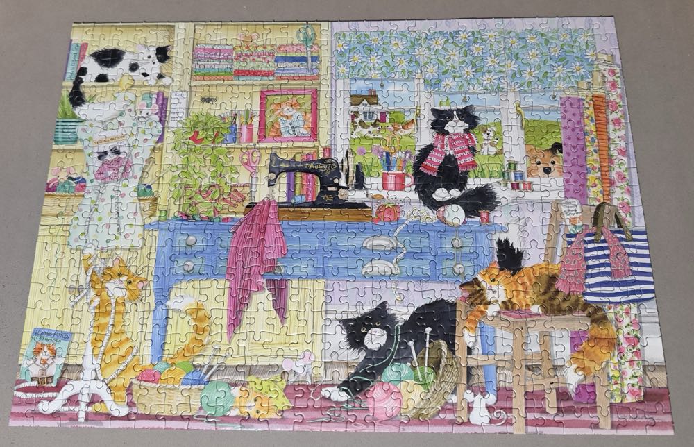 Cats In The Craftroom - Gibson puzzle collectible - Main Image 2