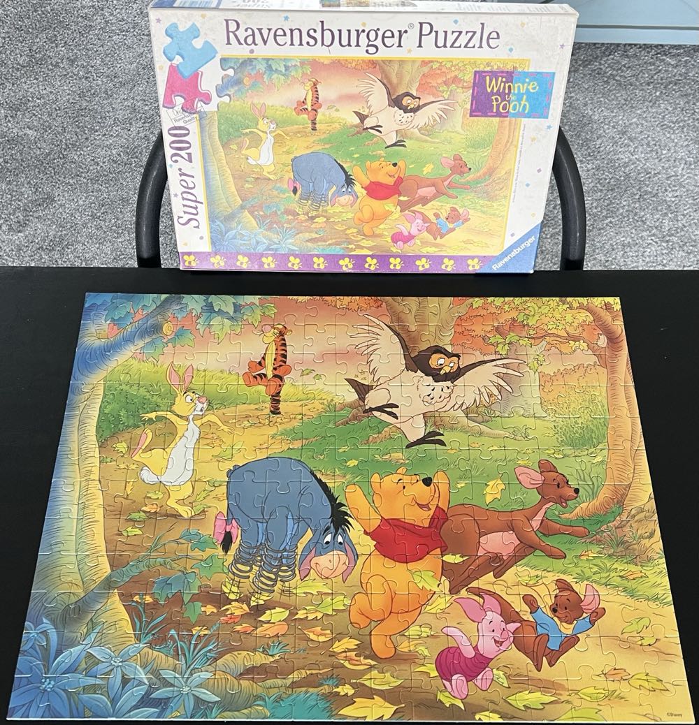 Winnie The Pooh - The Best Jumper - Ravensburger puzzle collectible [Barcode 4005556126743] - Main Image 3