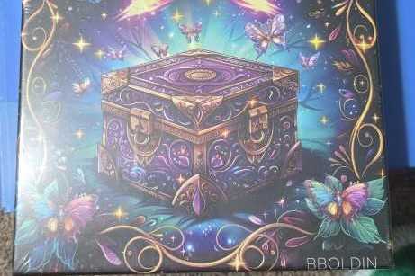 Starborn Chest  puzzle collectible - Main Image 1