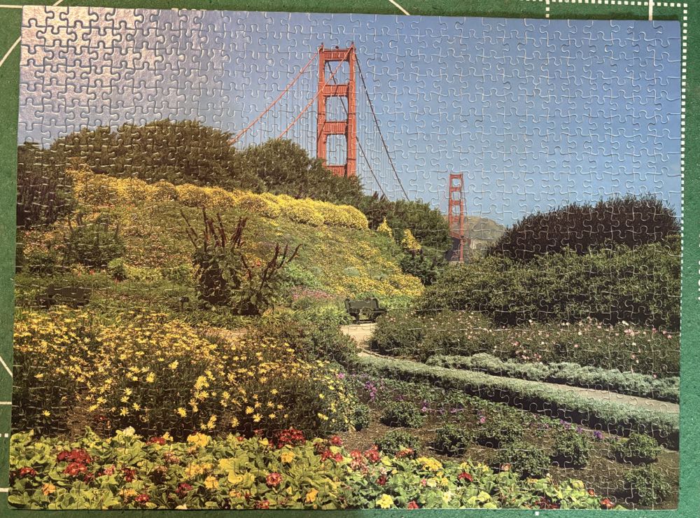 San Francisco, California - MB Puzzle puzzle collectible [Barcode 032244048487] - Main Image 2