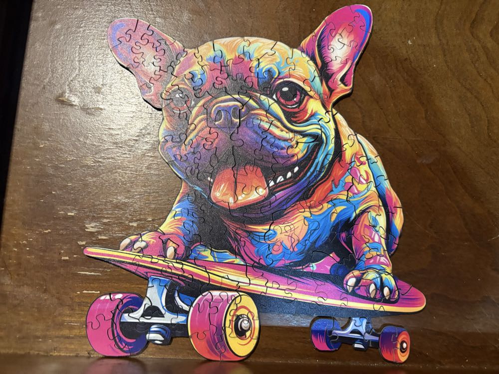 Skate Frenchie - Wood Bests puzzle collectible - Main Image 2