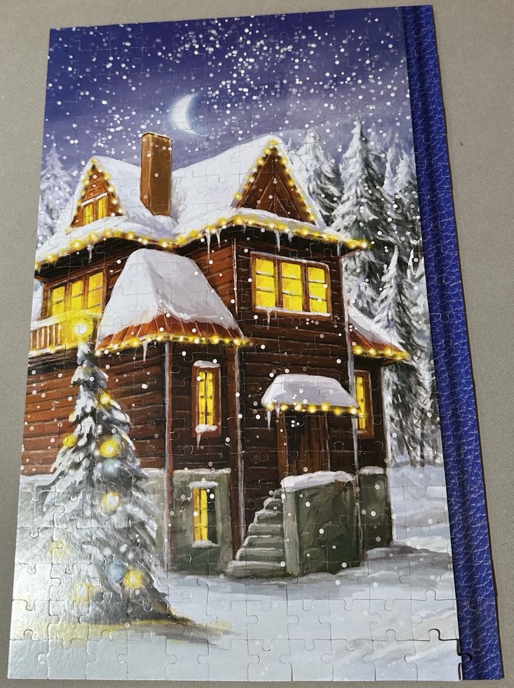 Journey To The Notth Pole  puzzle collectible - Main Image 3