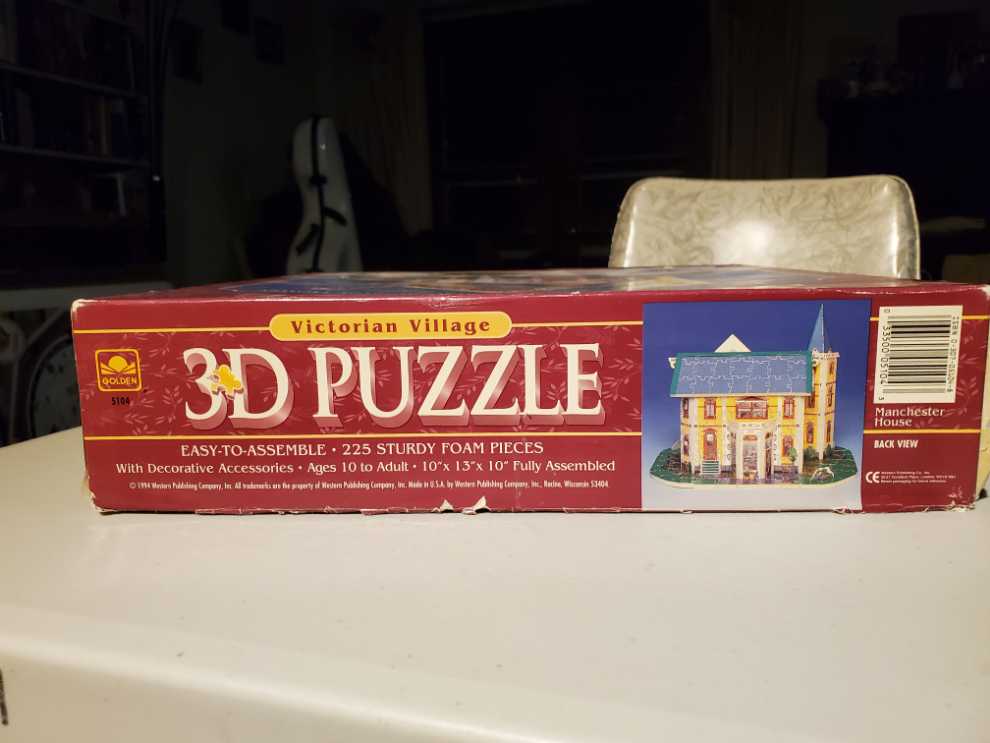 Victorian Village Manchester House 3d Puzzle - Golden Puzzle puzzle collectible [Barcode 033500051043] - Main Image 2