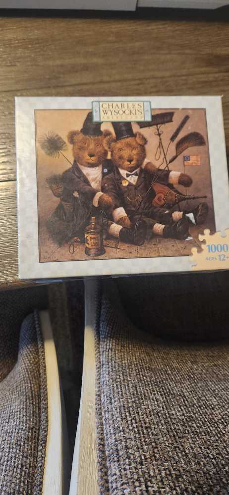 Ashley & Grimes - Charles Wysocki Americana puzzle collectible [Barcode 032244046797] - Main Image 2