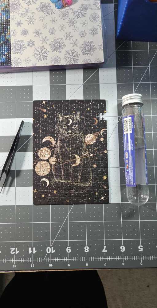 Couple In The Garden - Hobby Haven