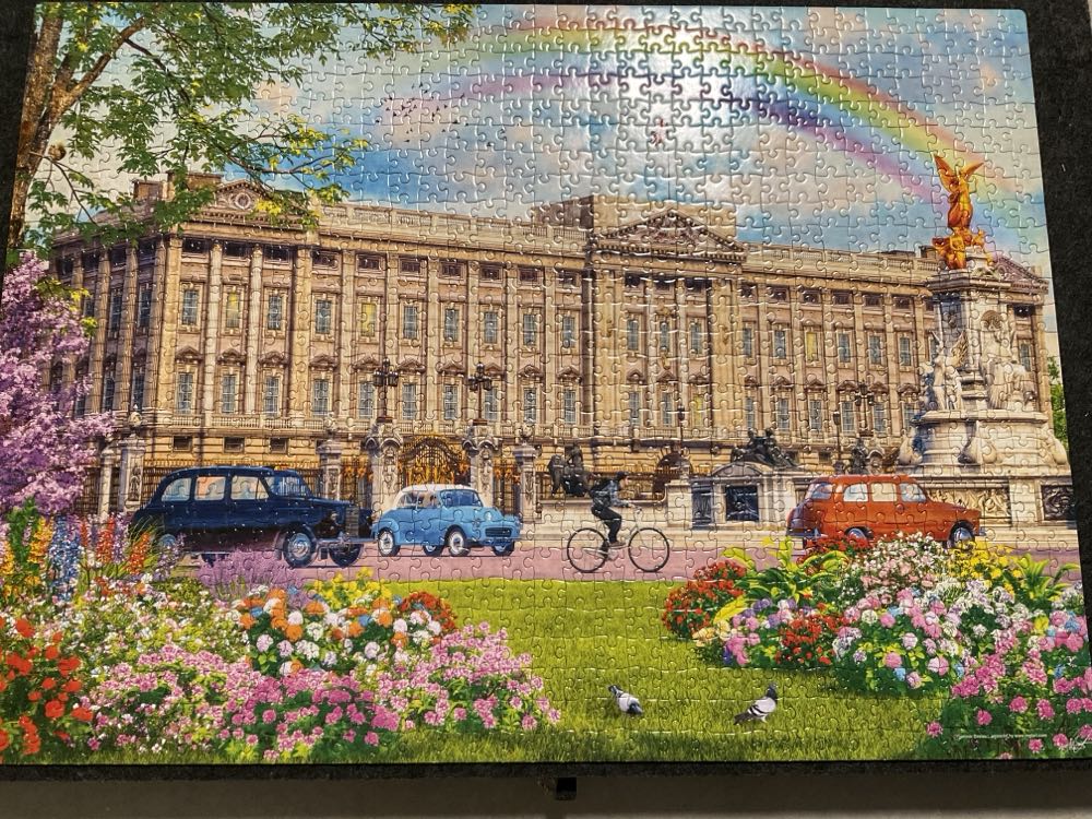 Buckingham Palace - Crown & Andrews 🇦🇺 puzzle collectible [Barcode 9317762206283] - Main Image 2