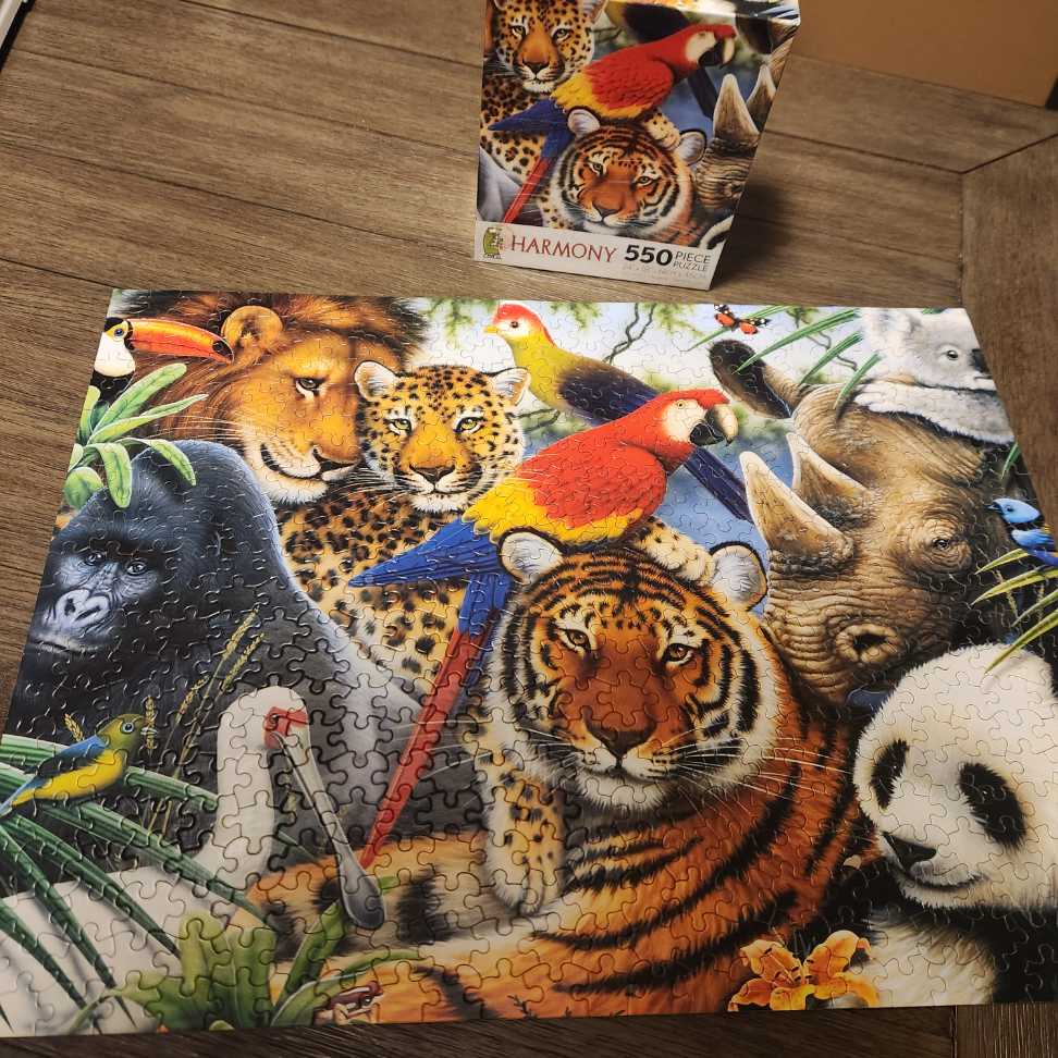 Animal Kingdom  - Ceaco puzzle collectible [Barcode 021081023689] - Main Image 2