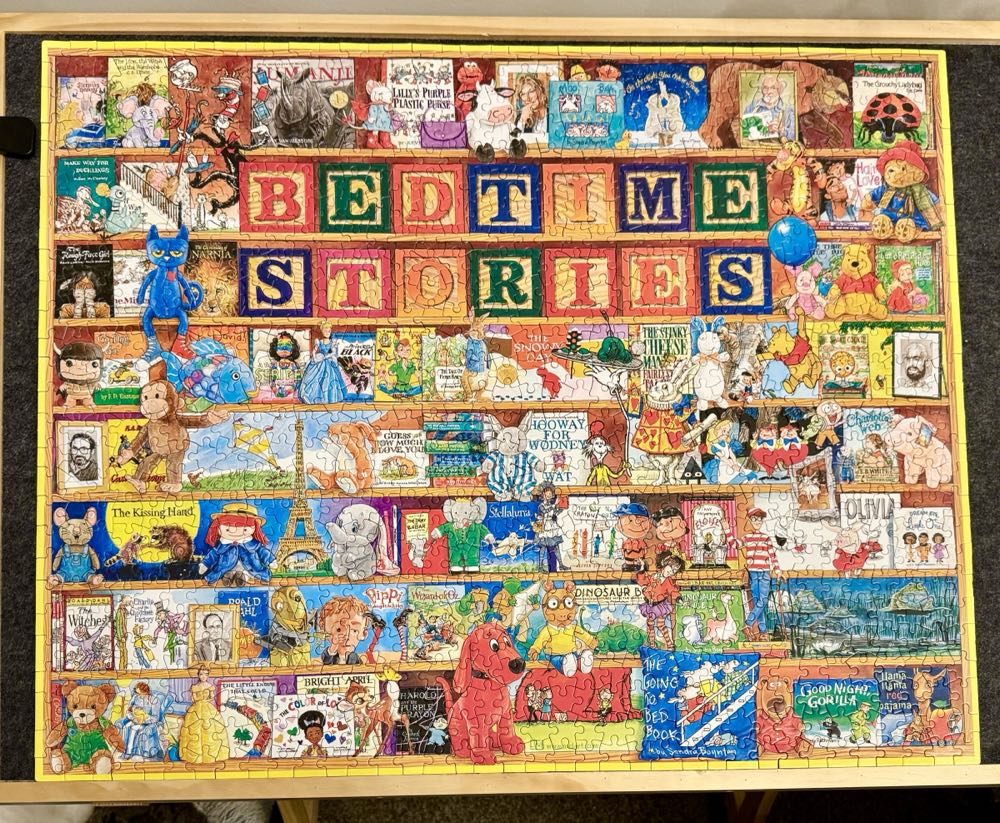Collage Books: Bedtime stories - White Mountain puzzle collectible [Barcode 724819269914] - Main Image 2
