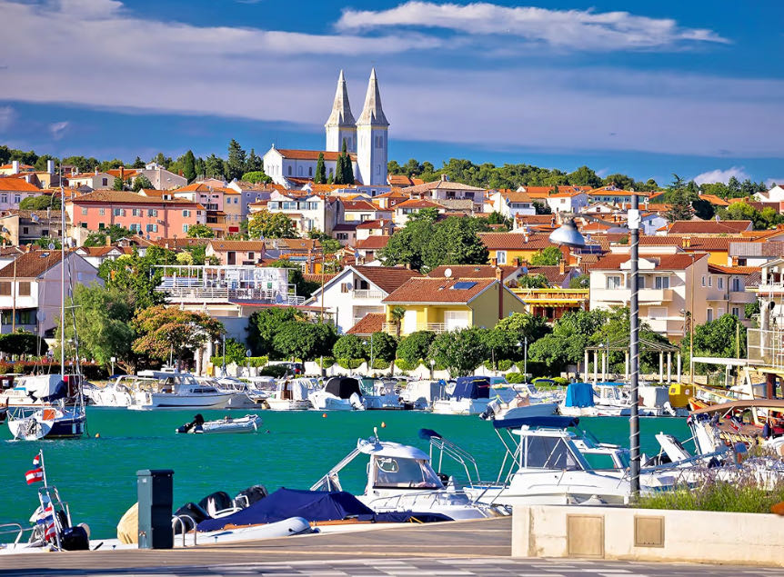 Masterpieces Piece Jigsaw Puzzle Ncaa Virginia Cavaliers Panoramic Basketball Stadium View Fun For Adults And Family 13”x39”