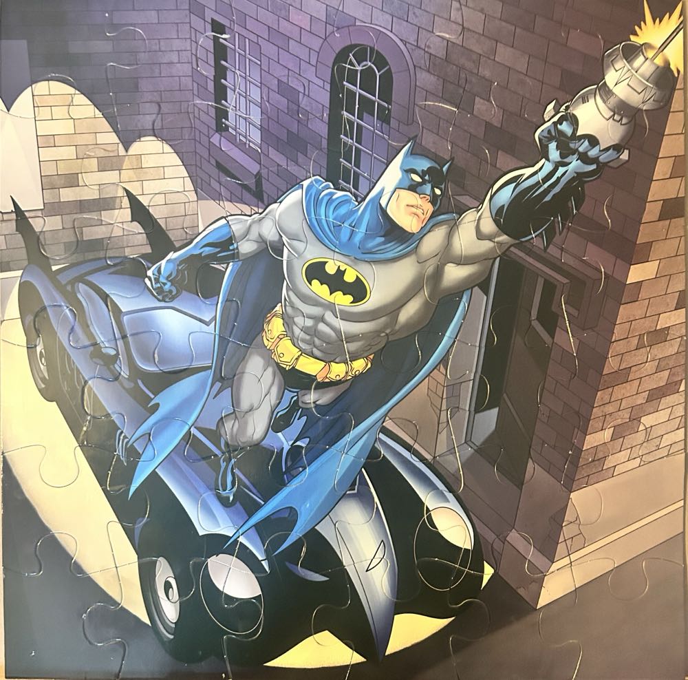 0243 Parragon Books: Batman - Caped Crusader Adventure - Parragon Books puzzle collectible [Barcode 9781474853194] - Main Image 2