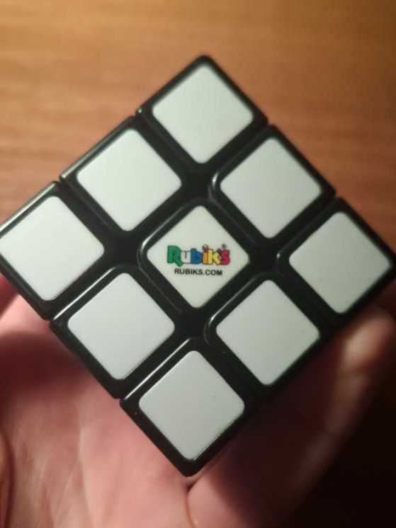 Rubik’s Cube 3x3  puzzle collectible - Main Image 2