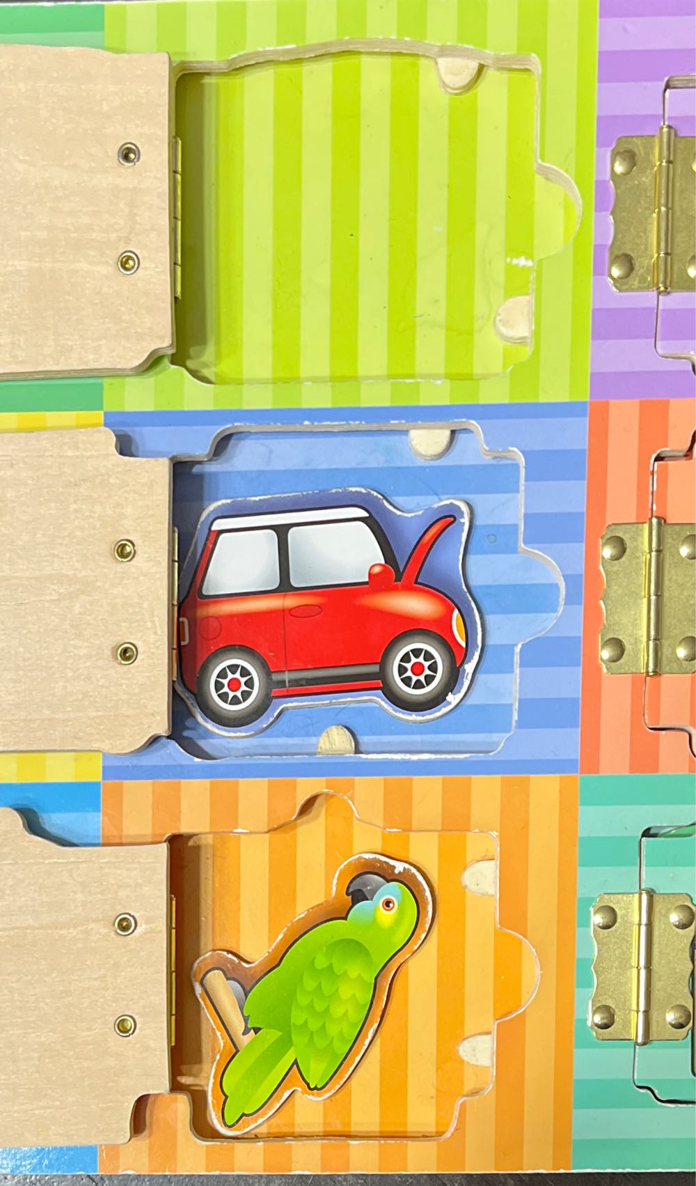 Hide & Seek Board - Melissa & Doug puzzle collectible - Main Image 4