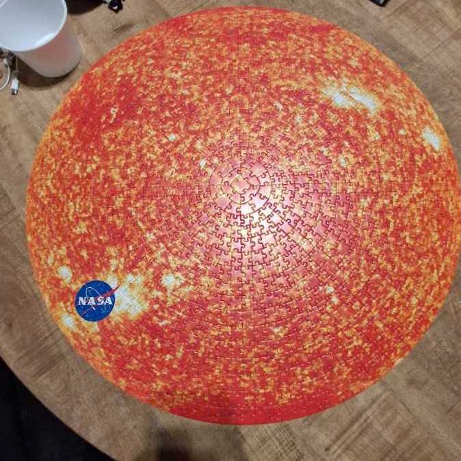 Round Puzzle Sun - Riddly puzzle collectible - Main Image 2