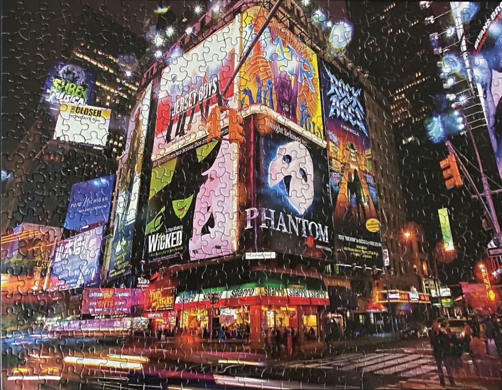 0069 Ceaco: Around The World - Times Square, New York City - Ceaco puzzle collectible - Main Image 2