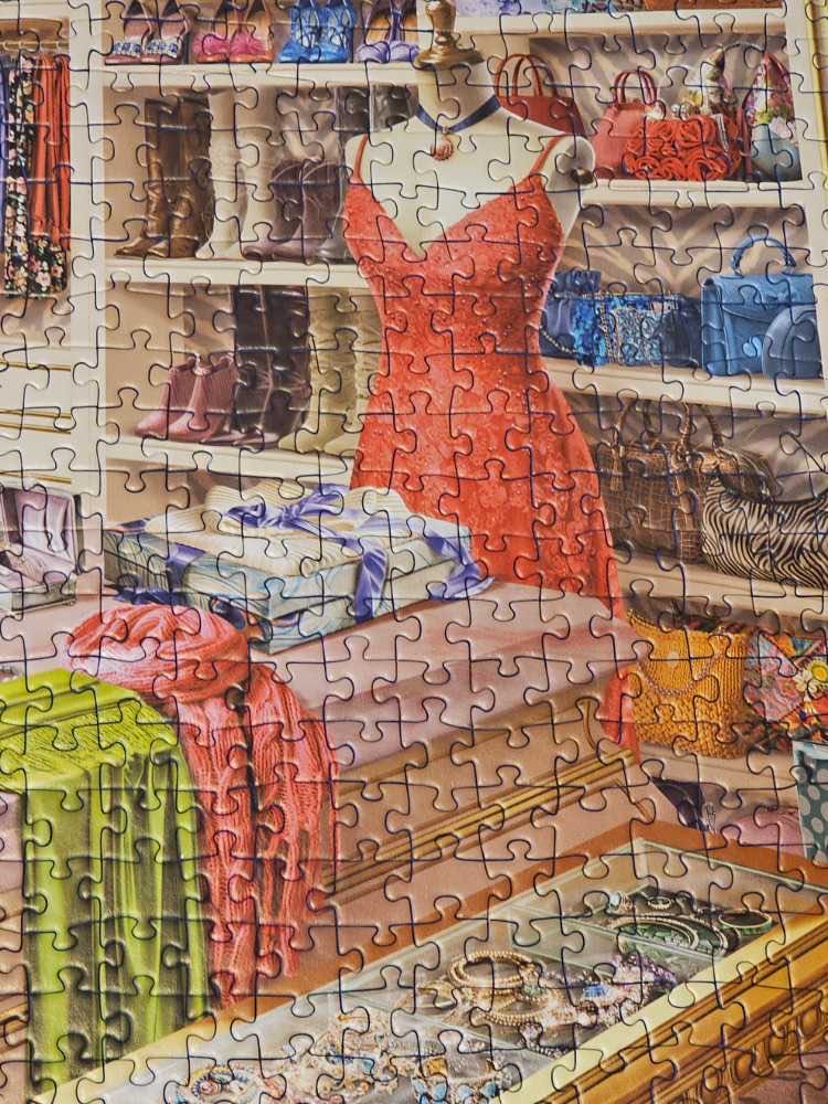 The Coveted Closet - Ravensburger puzzle collectible [Barcode 079346178100] - Main Image 4