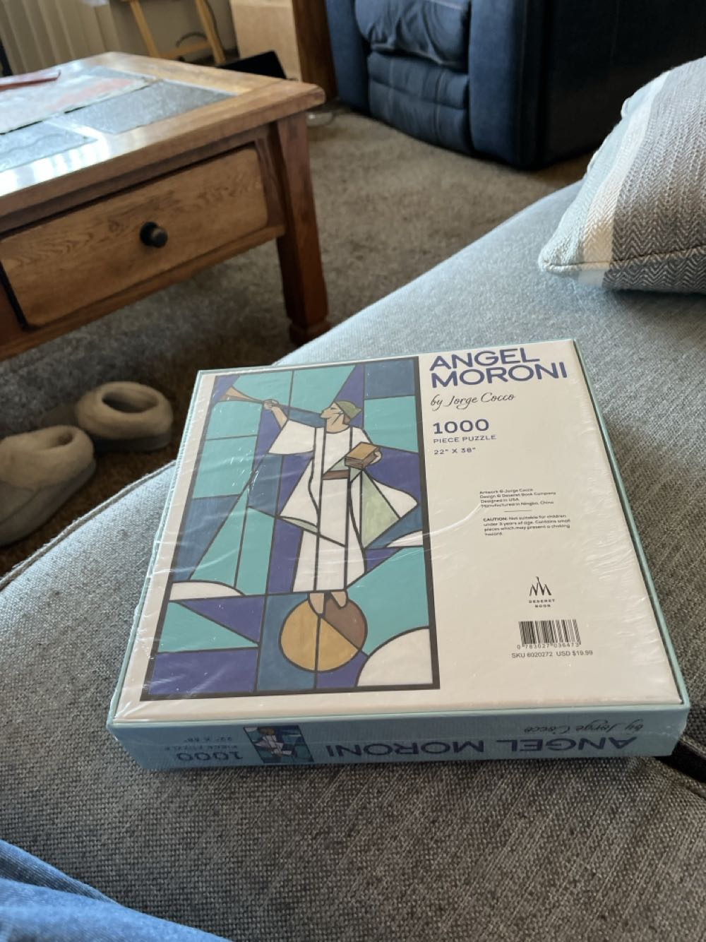 Angel Moroni - Deseret Book puzzle collectible [Barcode 9786302703647] - Main Image 2