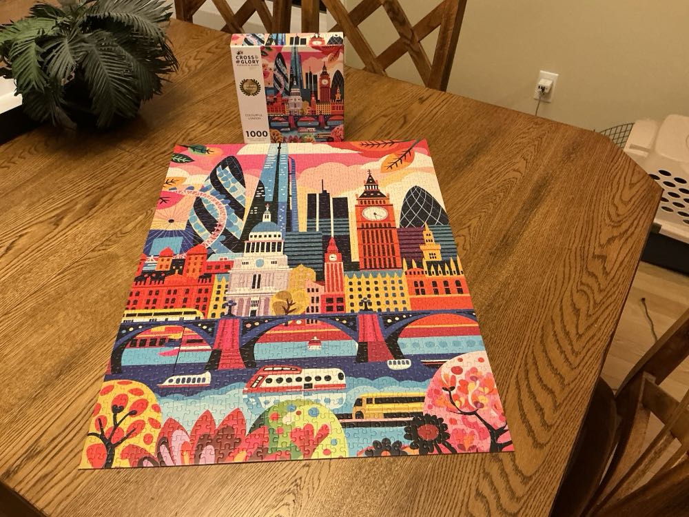 Colourful London - Cross & Glory puzzle collectible [Barcode 850063772631] - Main Image 2
